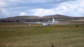 preview picture of video 'Glider lands at Polo Flat'