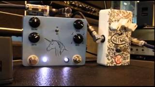 Video thumbnail for Strings Shop Review : JHS Unicorn Uni-Vibe + Keeley Electronic Son of Fuzz head by Strings Shop