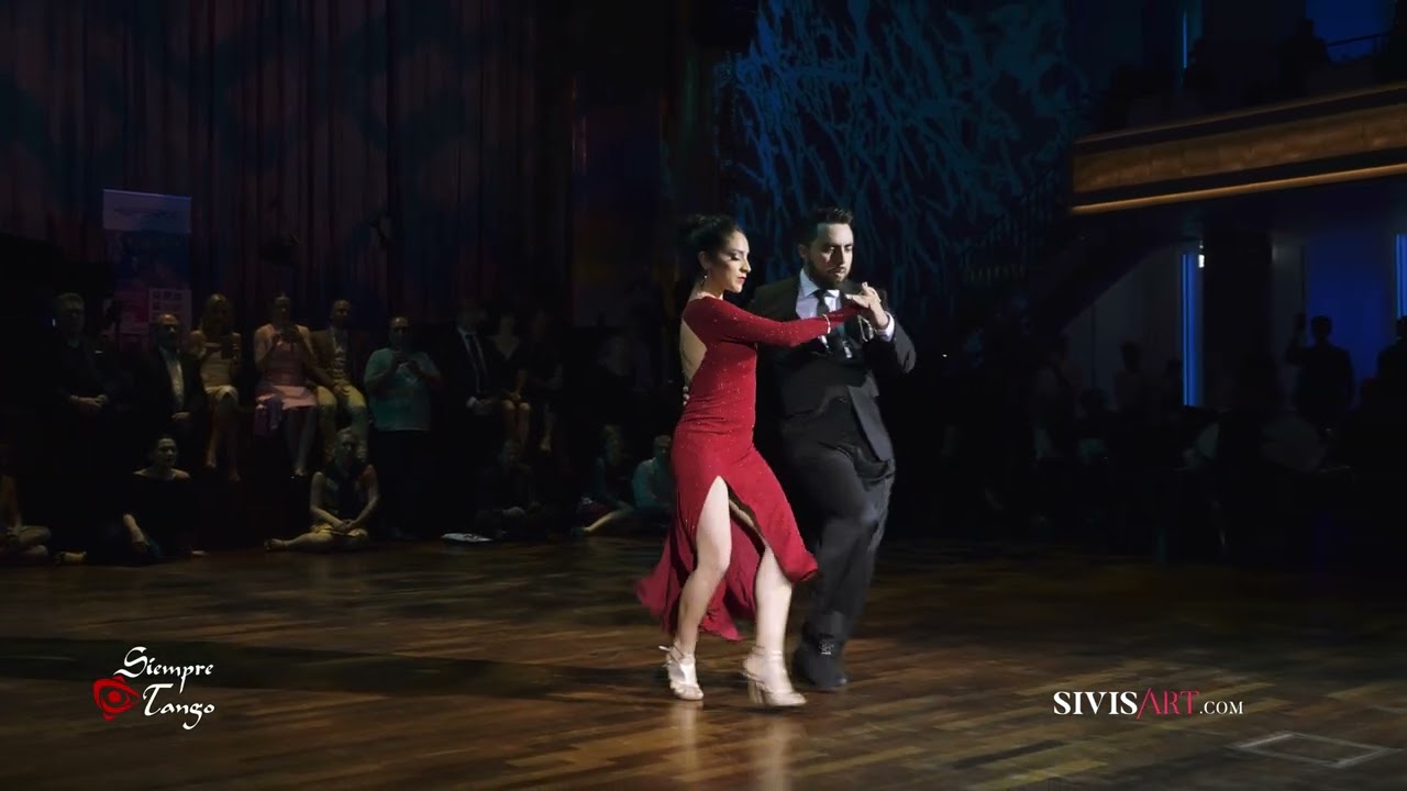 Video thumbnail for Clarisa Aragon & Jonathan Saavedra, Baden-Baden Tango Festival, 12th November 2022 , 1/4.