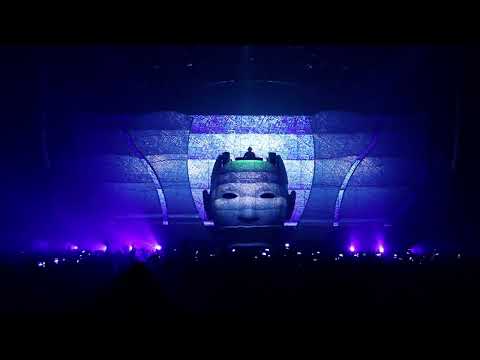 Avicii Le7els Tour 2012 - Intro & Baba O'Reilly vs  Fade Into Darkness
