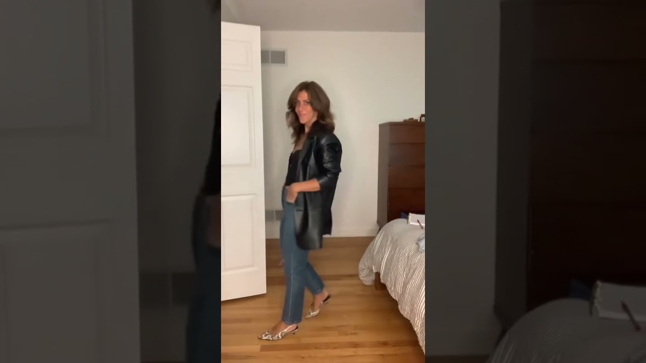 These jeans are the best in my opinion by Levi’s. The original 501 #styleideas #fashion #fallstyle