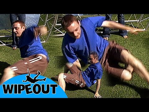 Moves (not quite) like jagger 🕺 | Funny Clip | Total Wipeout Official