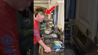 He tasted soap, salted it, then vanished😬