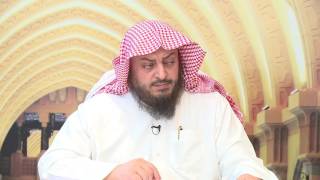 صورة تخرج منه قطرات من البول مع أنه ليس بمريض فما الحكم ؟ || الشيخ خالد الفليج