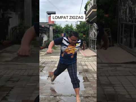 Tipe-tipe bocil pas lewat becekan