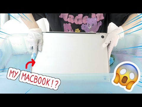I HYDRO DIP MY MACBOOK PRO!? hydro flask, squishy and more for real... lol