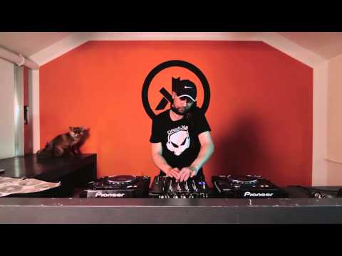Sub Movement TV - Bladerunner in the mix 2014