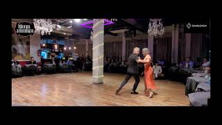 Claudio Gonzalez y Julia Hiriart Urruty - Milonga de los Domingos 24 de abril - 1/3