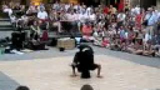 preview picture of video 'Breakdance - theater in Sarlat'