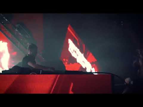 Stupid Whizkid x DROPiXX - Deep End (Hardstyle)