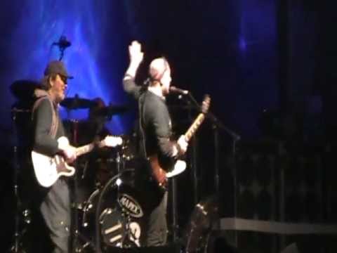 La Renga con Edelmiro Molinari La Renga en Mar del Plata 12 de Mayo de 2012