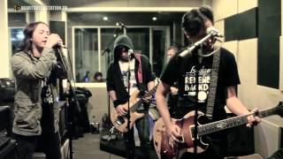 Download lagu KONSPIRASI - Dilema ( Live at Extreme Moshpit ) mp3 Download lagu KONSPIRASI - Dilema ( Live at Extreme Moshpit ) mp3