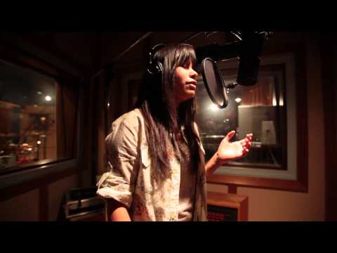 Revancha Nortena ft. Jessica Garcia  - Corre (Video Oficial)