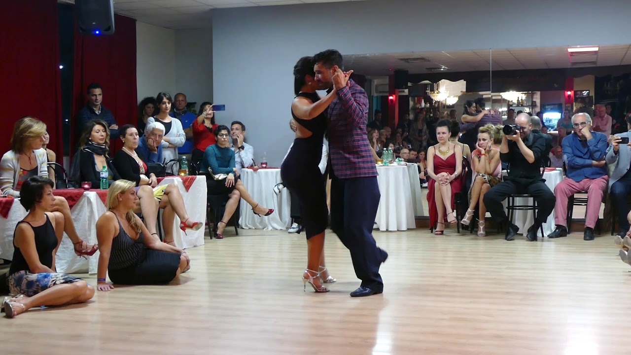 Video thumbnail for Natalia Ochoa & Ismael Ludman, Milonga criolla (WinterTangoNapoli 2019, 4/4)