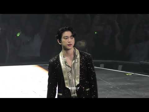 191013 GOT7 KEEP SPINNING IN BERLIN - SIGN (Jinyoung focus)