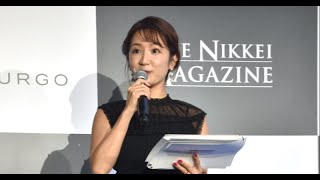 B1- 長野美郷アナ、透け感たっぷりの黒ドレス姿で魅了