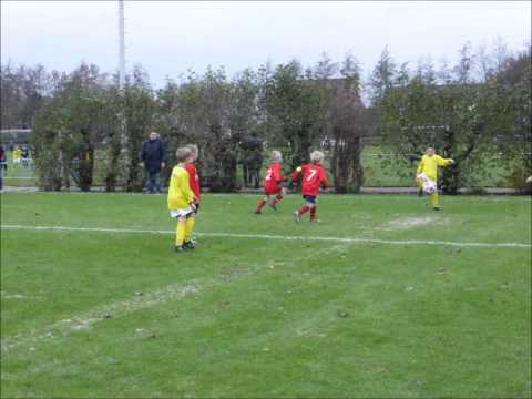 Spirit F4 - vv Nieuwerkerk F4  23 november 2013