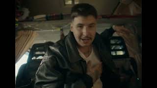 Video zu 'Riri' ansehen Video zu 'Riri' ansehen