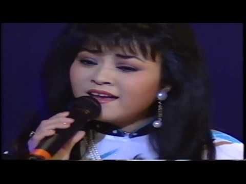 Thể hiện bởi Hương Lan