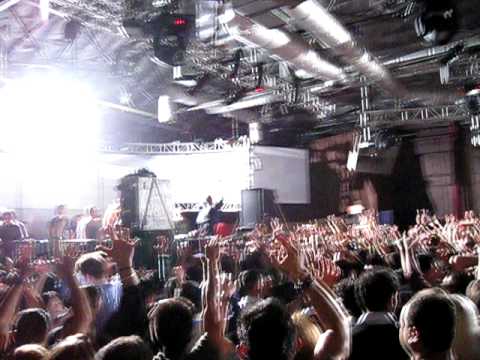 Armin Van Buuren playing Cressida-Onyric(Stoneface & Terminal Remix).Vanguard Hollywood 4/11/09
