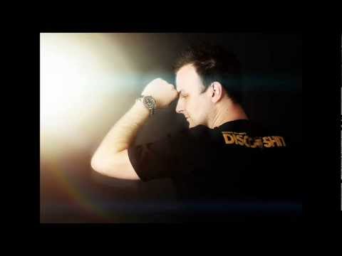 Michael C & Jean Luc - Hit Me (Setrip From tyDi - Global Soundsystem 118)