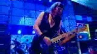 Iron Maiden - Wildest Dreams (Live at Top of the Pops)