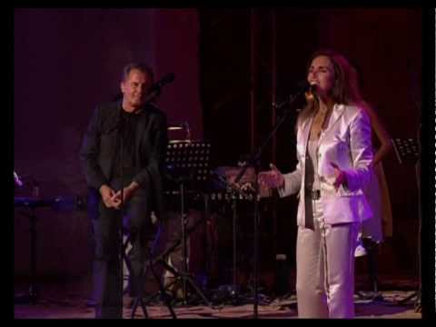 Ana Belén & Víctor Manuel La Mentira, Canción Pequeña