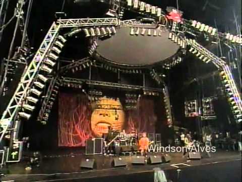 Sepultura - Straighthate (Pinkpop Festival 1996)