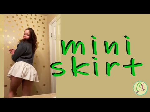 PERISCOPE LIVE Lady in Mini Skirt 💖