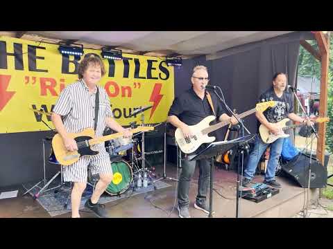 CLUBHAUS 06 - THE BOTTLES 4K