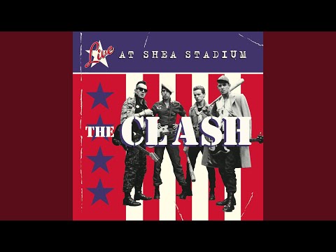 Videoclip de Police on My Back (Live at Shea Stadium) [Remastered] — The Clash