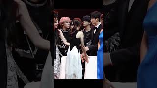 Download lagu what kdrama is this? AAA 2022 #parkminyoung #hansohee #kimseonho #김선호 #shorts mp3