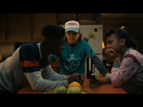 Erica and Lucas have a funny sibling moment |Stranger Things Season 4|