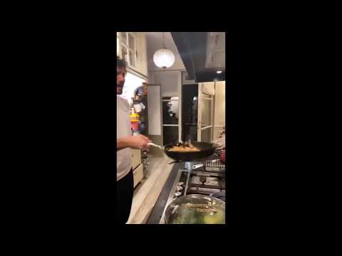 Belen e Stefano De Martino litigano in cucina | Panico in casa