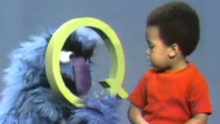 Classic Sesame Street   Herry Monster John John Letter Q