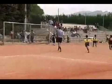 Arrêt Jean-Baptiste Gueydon lors d'un Caillols - Endoume saison 2001-2002 en poussin