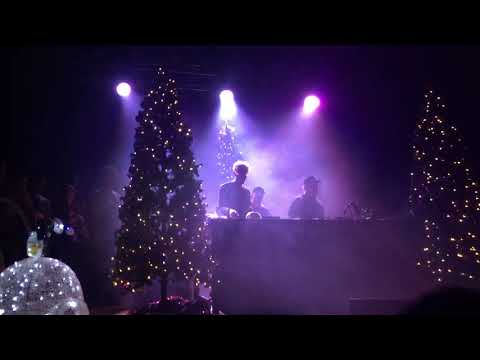 Does A Bear SHiZ in the Woods - GRiZmas 2018 - The SHiZ - "Something for the kids"