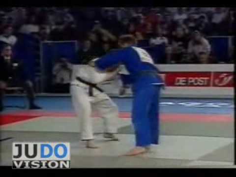 JUDO 1997 European Championships: Johan Laats (BEL) - Graeme Randall (GBR)