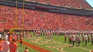 preview picture of video 'Clemson running down the Hill'