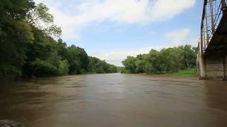 preview picture of video 'Mulberry River Flash Flood'