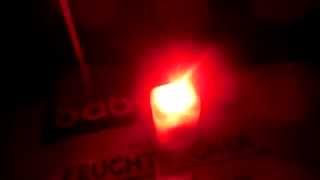 Blikající RGB závěsné LED světlo DekorLEDKID do lampionů 