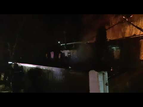 Casă din Frătăuții Noi distrusă în incendiu o bătrână a suferit atac de panică 1