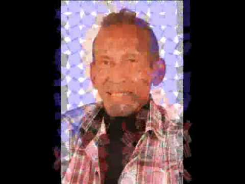 TRIO NEVES AS MULHERES E AS FRUTAS