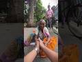 Grandma Helped A Stranger Watch His Return Gift