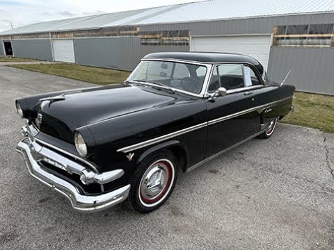 1954 Ford Crestline (CC-1568769) for sale in Staunton, Illinois