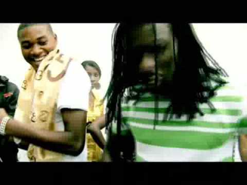 LCD - roupaCara (por de trás das câmeras)