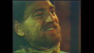 Loving you is easier (Than Anything I&#39;ll Ever Do Again) - Willie Nelson and Dyan Cannon