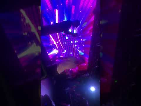 Lary over live Atlanta