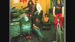 Eppu Normaali - Minun Aurinkolasit