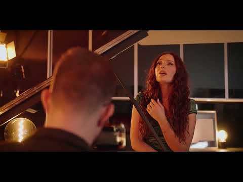 Marija Arutiunova - Moon River